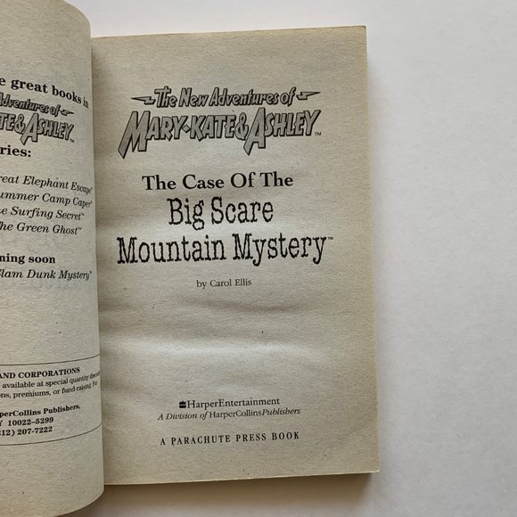 The New Adventures of Mary-Kate & Ashley Books: Creepy Castle & Mountain Mystery - Picture 3 of 12